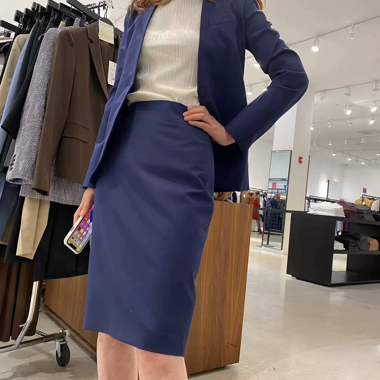 theory pencil skirt