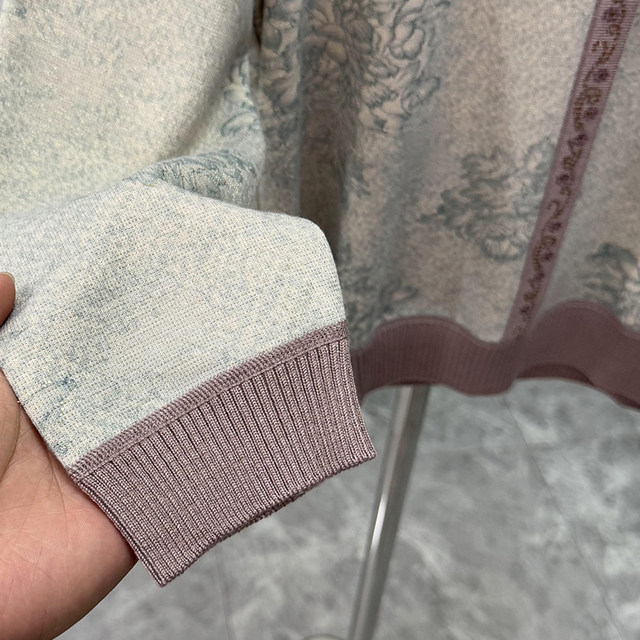 Fashionable mother autumn clothes floral long-sleeved knitted top noble mother-in-law clothes round neck T-shirt middle-aged and elderly women's base shirt