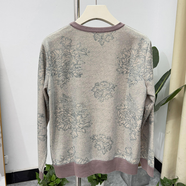 Fashionable mother autumn clothes floral long-sleeved knitted top noble mother-in-law clothes round neck T-shirt middle-aged and elderly women's base shirt
