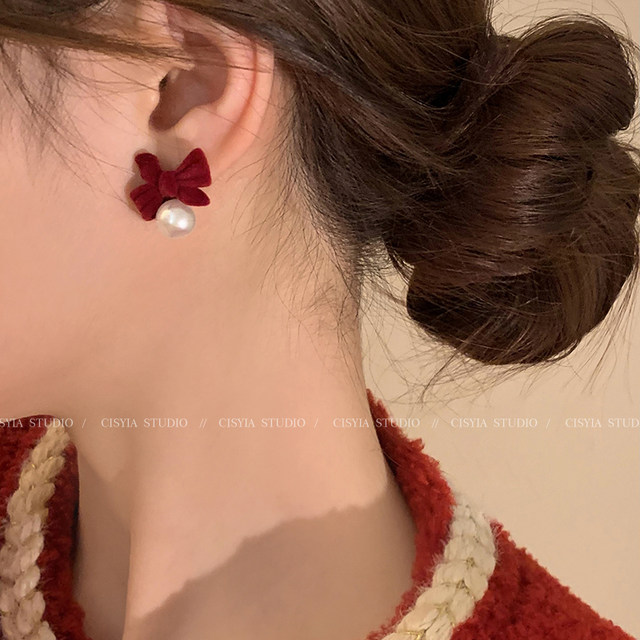 Earrings 2025 new popular high-end red earrings for women with bow earrings ear clips without ear piercings New Year bride