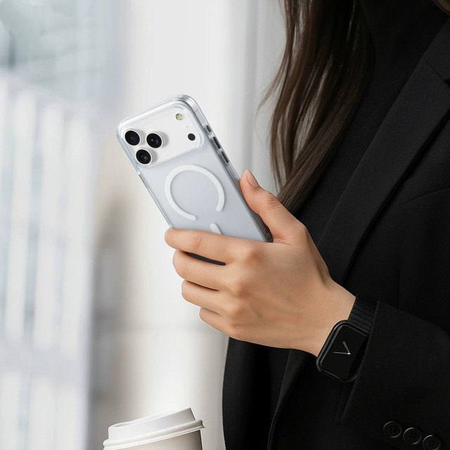 
Ye Chi is suitable for iPhone 17 promax frosted magnetic case Apple 17 Pro camera Ai button semi-permeable anti-fingerprint mobile phone protective case