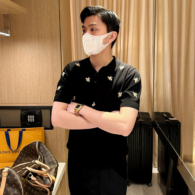 Unique little bee embroidered lapel slim t-shirt polo shirt men's new summer ice silk sweater men's short sleeves