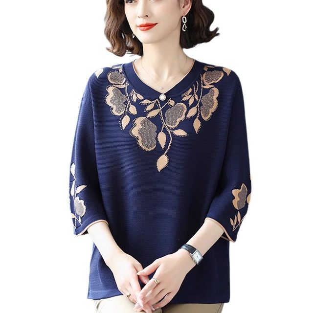
Middle-aged and elderly women's clothing 2025 spring and summer new large size knitted tops, fashionable fat mothers, loose slimming ice silk T-shirts