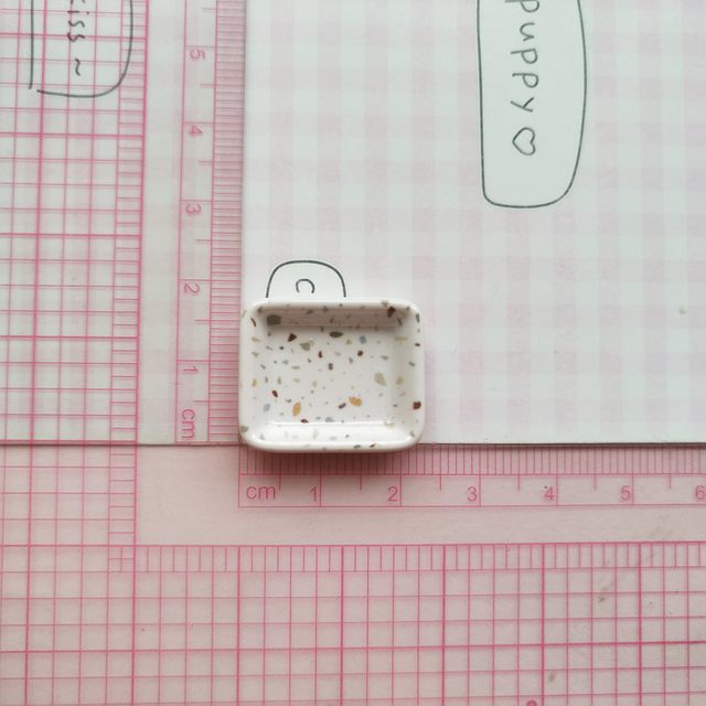 
Miniature simulation mottled food play plate doll house pinch decorative tray diy cream glue resin accessories