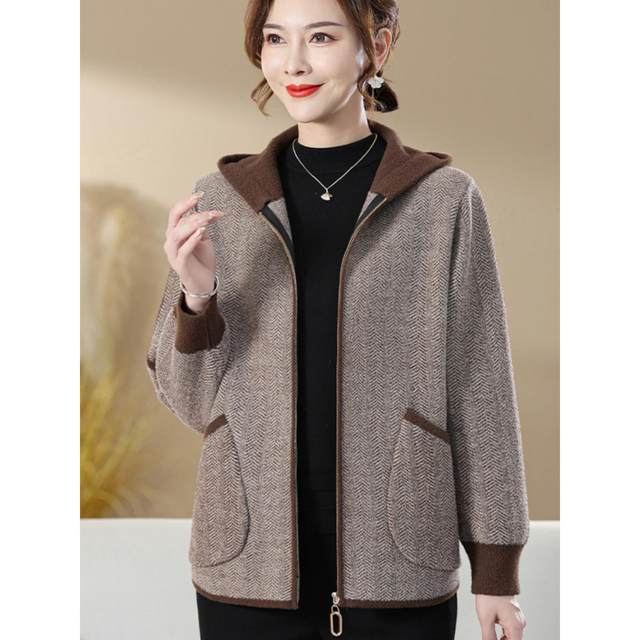 Mother's clothing autumn new top hooded knitted cardigan middle-aged and elderly women's sweater coat casual jacket suit