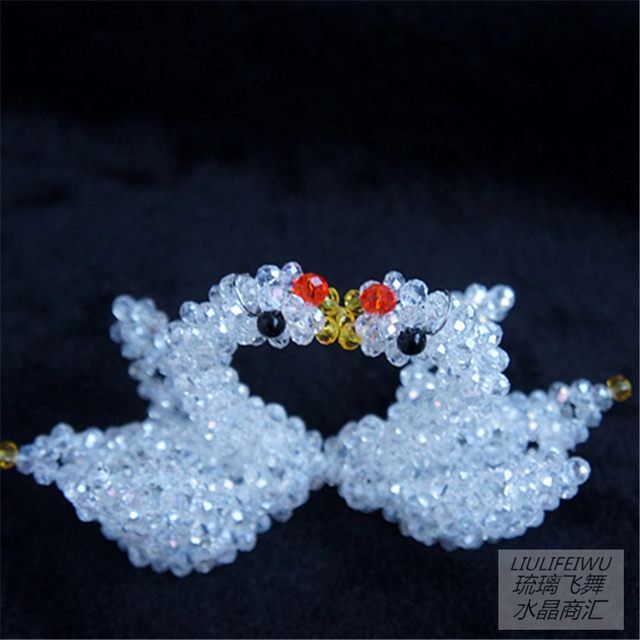 Crystal beads handmade creative couple love swan car interior accessories ornaments car keychain bag hanging finished gift