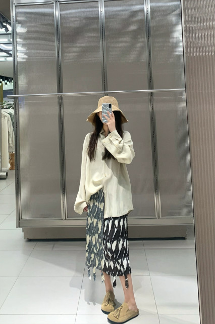 2025 summer new retro casual versatile basic printed pleated streamer design pleated skirt
