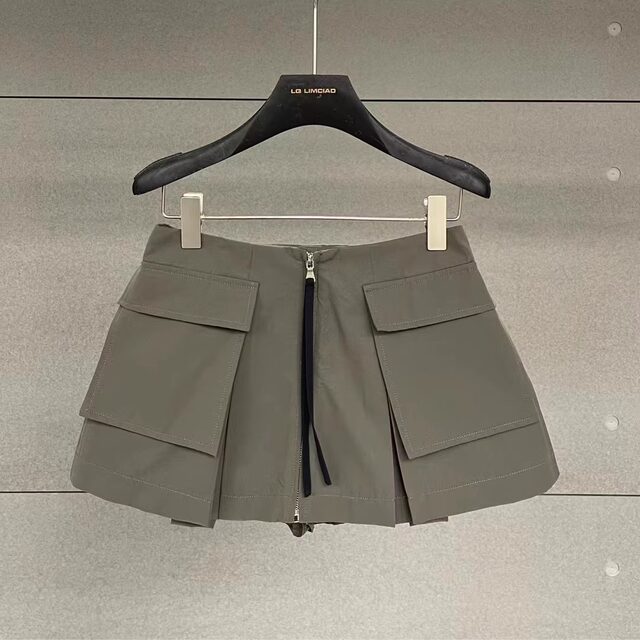 2025 summer new workwear short skirt for women Korean style niche design three-dimensional pocket versatile high-waisted A-line skirt