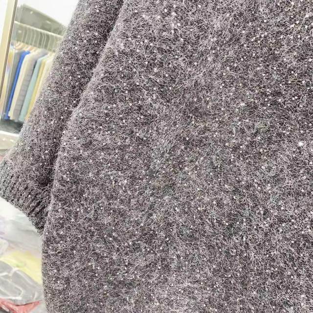 Sequin round neck pullover sweater for women in winter new lazy style versatile loose casual knitted base shirt 0.48