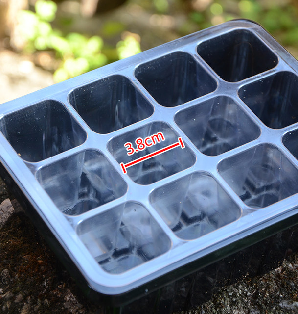 Succulent leaf insert seedling pot three-piece set culture sowing box moisturizing warm seedling tray 12 holes plastic seedling box cover