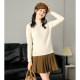 Tang Lion's half -high -necked white inner bottom shirt female 2024 new winter plus velvet slim velvet sensor is wild
