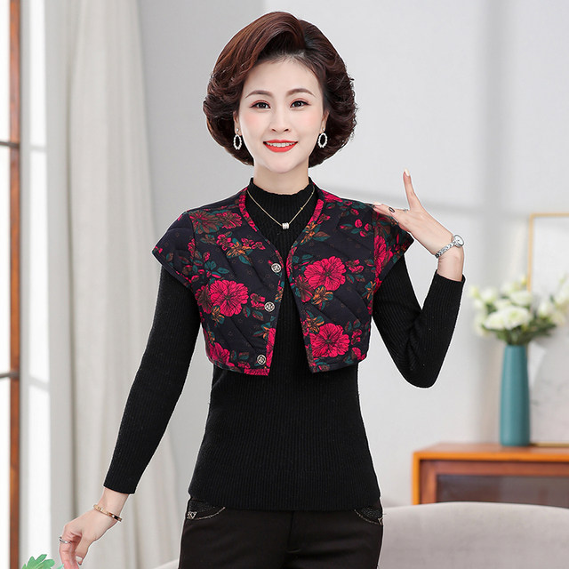 Middle-aged and elderly women's clothing, autumn and winter warm shoulder vest mother's cold-proof short vest for elderly people's camel lint cotton sleeping vest