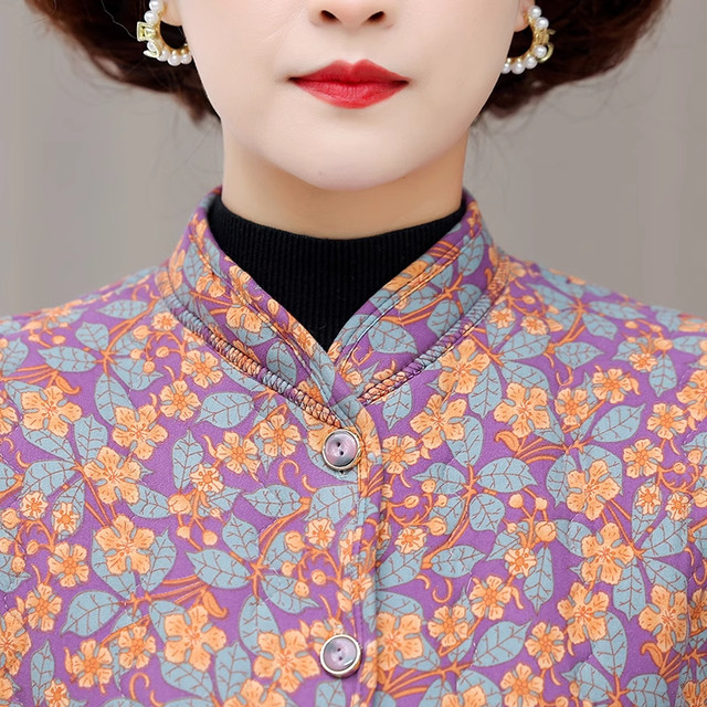 Mother's mid-sleeve vest for women in winter with velvet back protector camel velvet small cotton coat for middle-aged and elderly people working and cooking vest jacket