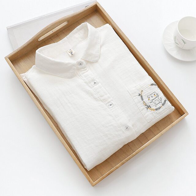 Japanese literary and fresh cartoon embroidered wreath cat double-layer cotton gauze white shirt women long-sleeved base shirt student