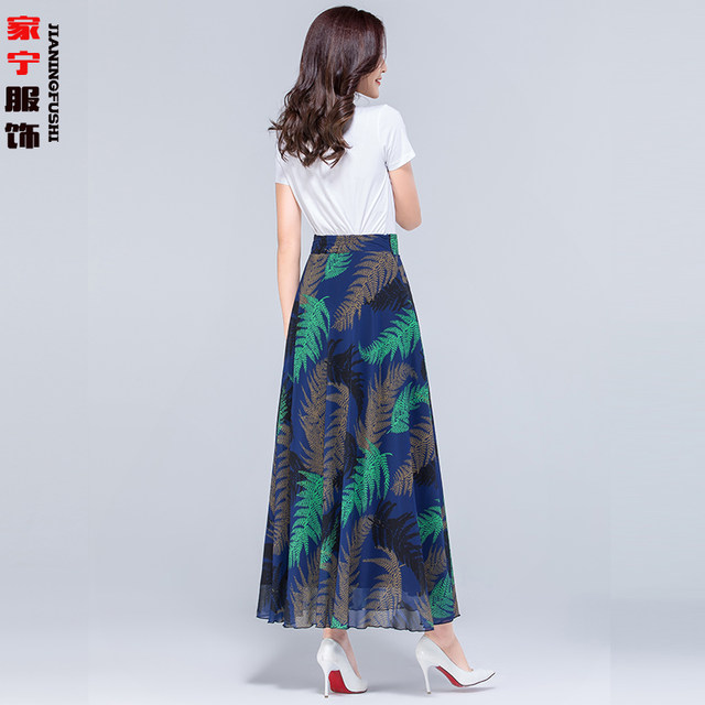 2022 Summer new versatile floral chiffon half -body long skirt ladies large size high -waisted large swing A -line dancing skirt