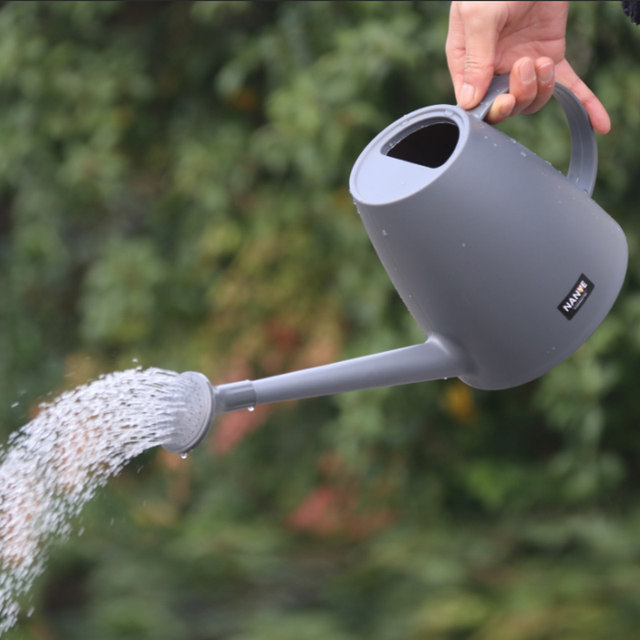 
Plastic watering kettle multi-color optional portable flower watering kettle household watering kettle 1.8L long mouth gardening kettle