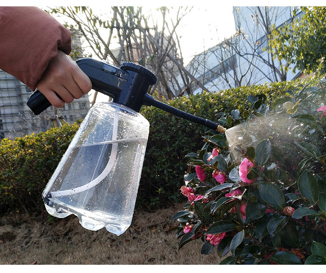 Electric sprayer, gardening watering kettle, multi-function charging household small high-pressure watering kettle large capacity 2L