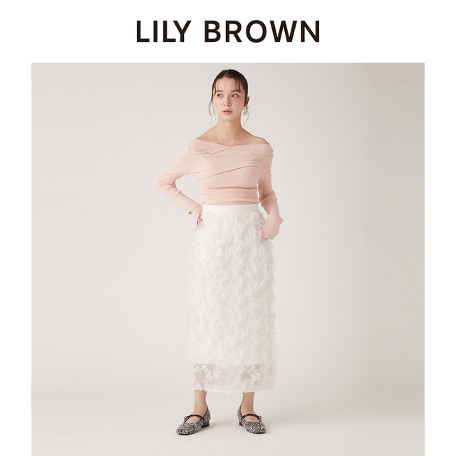 LILY BROWN autumn and winter style sweet three-dimensional lace high waist straight skirt LWFS245065
