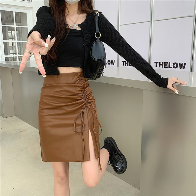 Large -size retro coffee color lace -up PU leather skirt in autumn and winter high waist covered belly A -shaped skirt shows thin split bag hip skirt