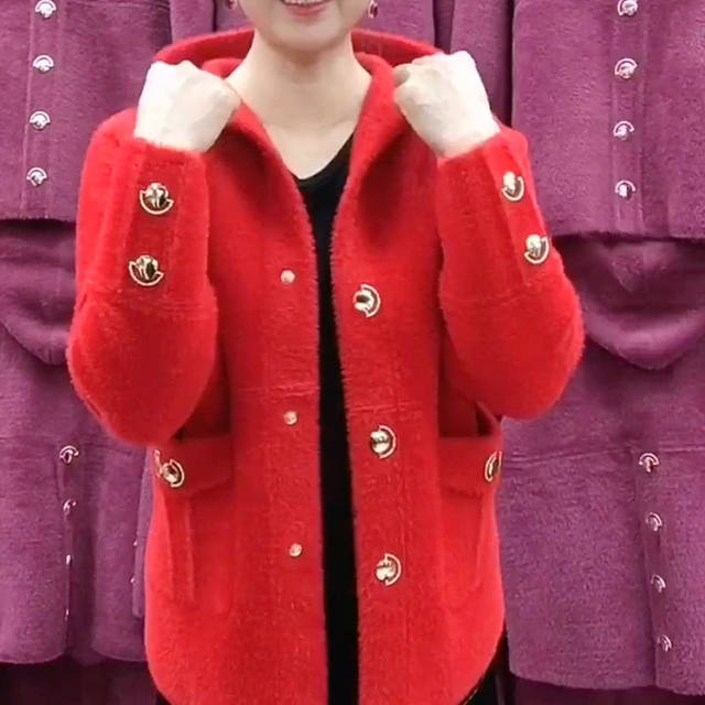 2021 Autumn and Winter Internet celebrity popular imitation mink velvet middle-aged mother's wear short style fashionable loose hooded jacket trendy