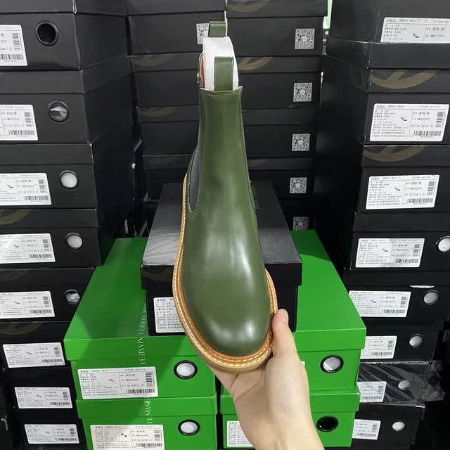 
American designer buyer high luxury brand cowhide British style flat bottom round toe versatile pipe boots 4009 green and black