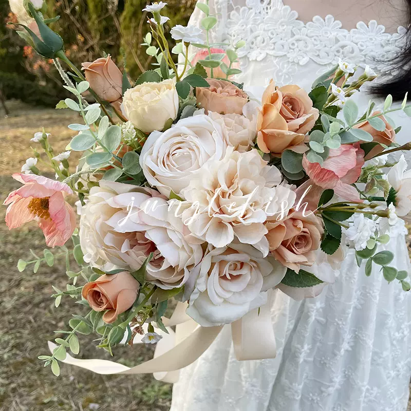 蜜茶綠葉清新手捧花仿真香檳玫瑰新娘登記結婚慶花束攝影