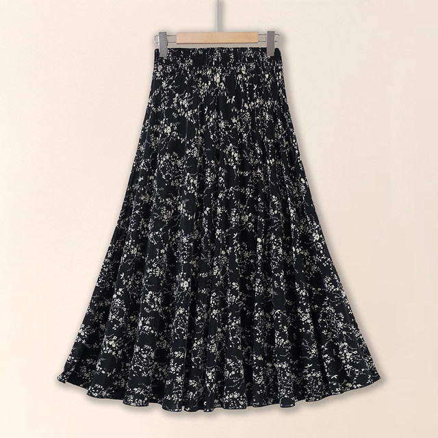 
New floral ice silk skirt summer, mother-in-law elastic waist high waist A-line large swing mid-length over-knee skirt, making it look slim