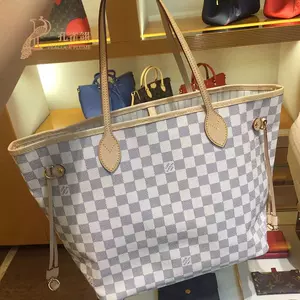 Shop Louis Vuitton Neverfull mm (NEVERFULL MM, M46135, M45686, M45685) by  Mikrie