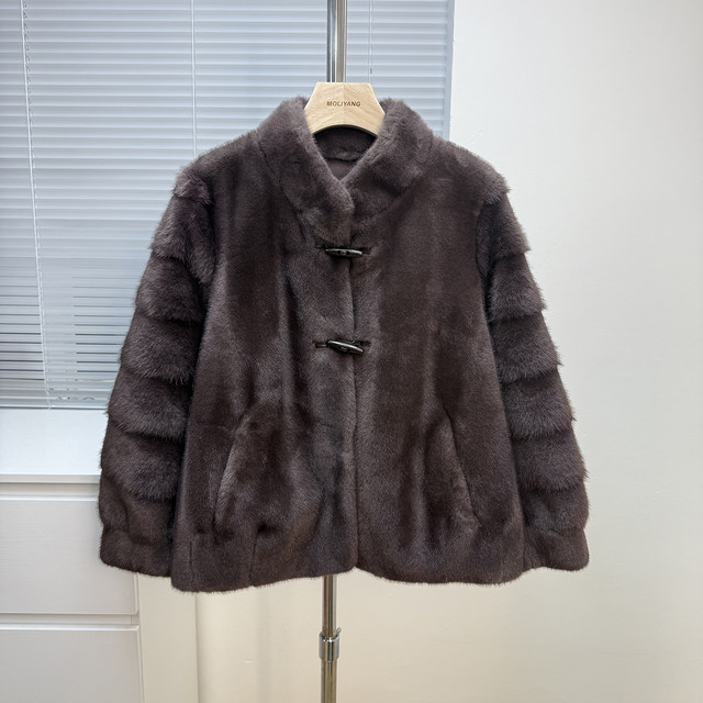 
Mother's clothing 2025 new middle-aged and elderly loose clothes women's imitation mink fur coat fur one-piece thickened top