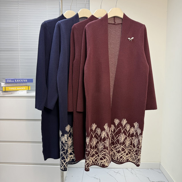 Fashionable mom suit, large size coat, mid-length sweater, women's two-piece set, middle-aged and elderly women's loose top