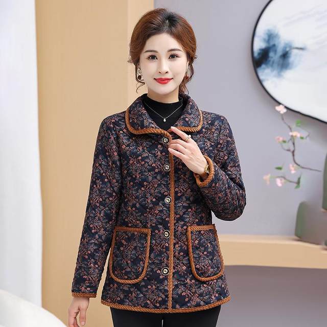Middle-aged and elderly autumn and winter new style grandma cotton coat large size mother plus velvet lapel small cotton jacket warm floral cotton jacket
