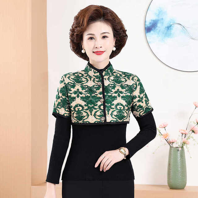 Middle-aged and elderly women sleeping with vests inside mothers with velvet thickened shoulder pads for autumn and winter, mid-sleeves to keep warm at home vest