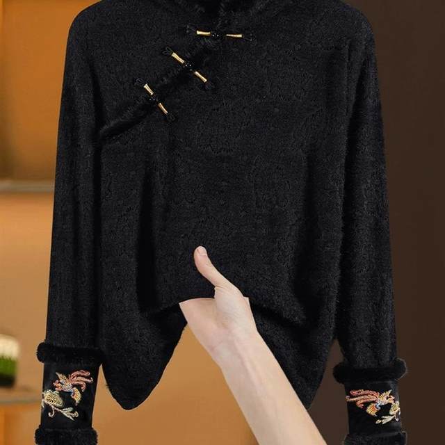 Chinese style base shirt for women with retro slanted placket embroidery light Chinese style shirt for autumn and winter plus velvet thickened warm top
