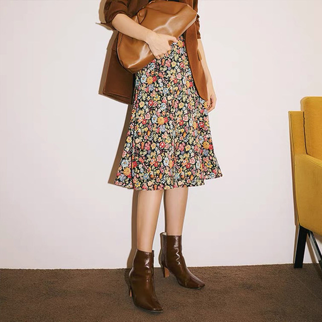 2024 autumn new retro temperament fashionable and versatile mid-length skirt high waist slim printed A-line skirt for women autumn
