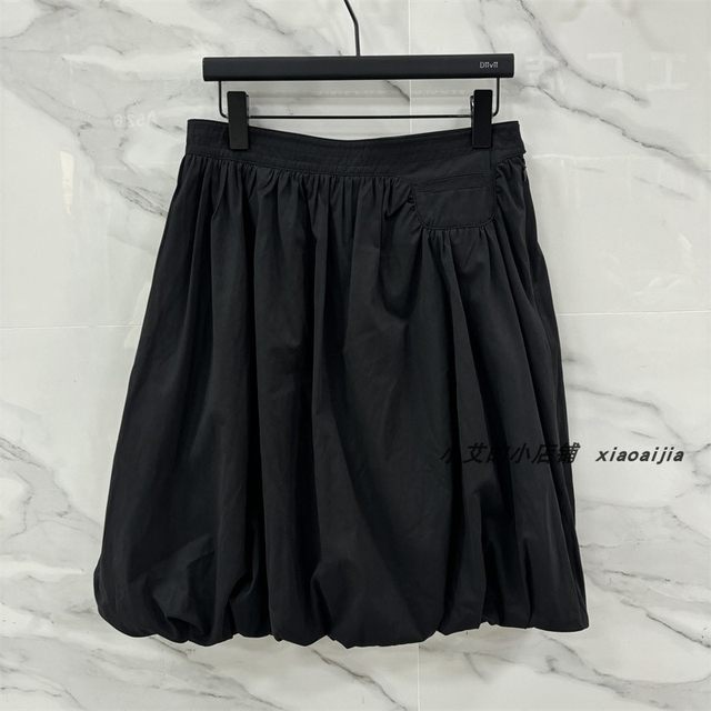 Niche characteristics 24 autumn and winter, chic small pocket zipper design Sweet and fashionable flower bud puffed skirt triple color