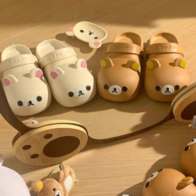 Rilakkuma cave shoes anti-odor and anti-slip little days 2025 creative cartoon three-dimensional slippers Baotou Internet celebrity girl heart