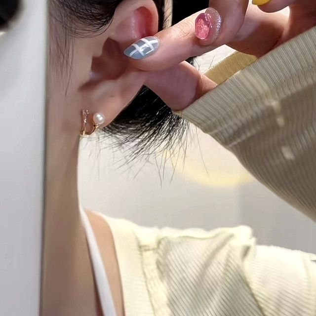 
French pearl diamond-inlaid pearl earrings for women for summer earrings for women in 2025 new hot niche design high-end