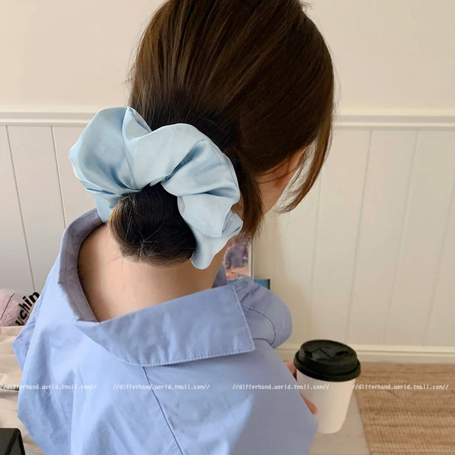 
French satin forest large intestine hair ring for women with high-end fashionable fashionable hair accessories buns and silk heads tied with hair