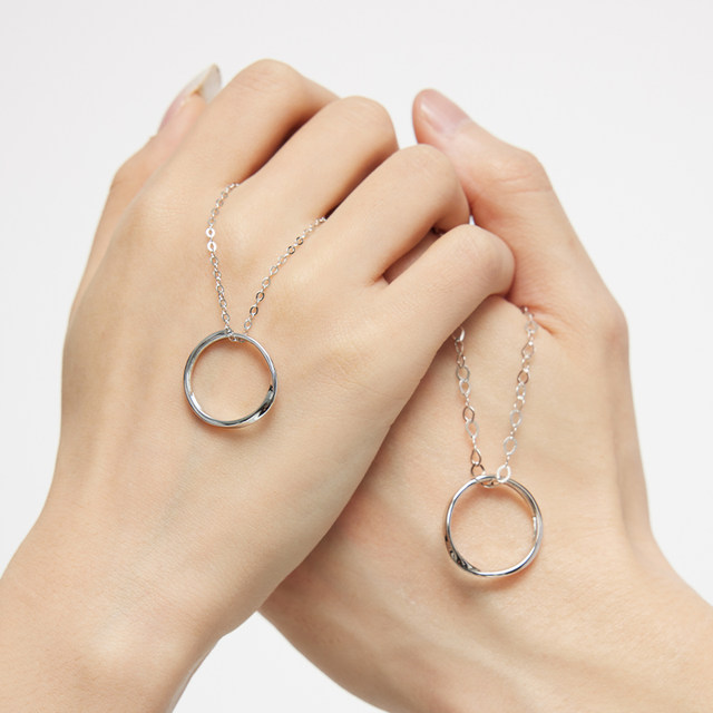 Catiro Möbius ring, a couple's necklace and ring falling in love, a pair of niche birthday gifts for boyfriend and girlfriend