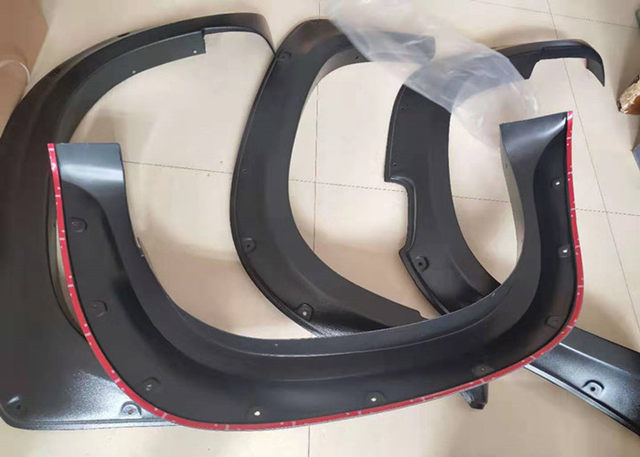 Suitable for 19 Mitsubishi TRITON L200 pickup truck off-road modified Thai version wheel arch widened fender wheel arch anti-scratch