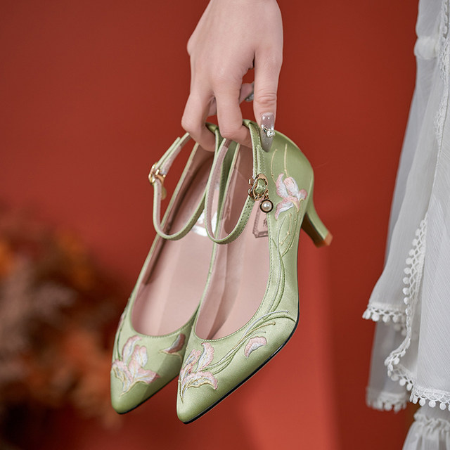 New spring pointed toe mid-heel cheongsam shoes thin heel green retro style embroidered shoes women's national style women's shoes literary style