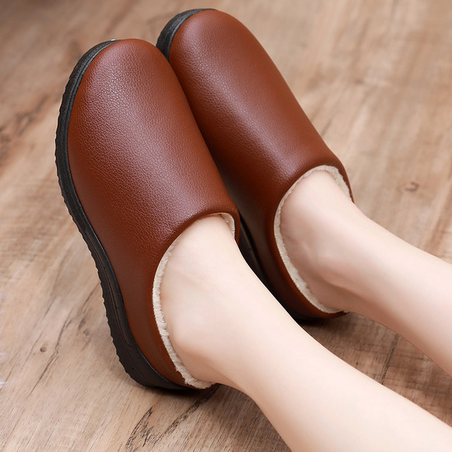 Winter waterproof cotton slippers Women's skin noodles resistant and velvet, warm and thick bottom anti -sliding home indoor couple mothers cotton shoes
