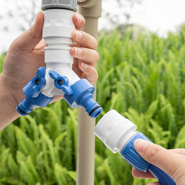 TAKAGI Japan imported water distributor gardening with valve two-way 4 minutes 6 minutes threaded faucet conversion connector quick connection