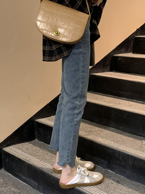 Pear-shaped figure plus size jeans for women autumn and winter new fat sister mm loose slimming nine-point pants Hong Kong style straight pants