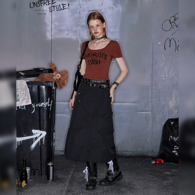 UNIFREE big U neck new short-sleeved T-shirt for women American retro hot girl style old printed fashionable versatile top
