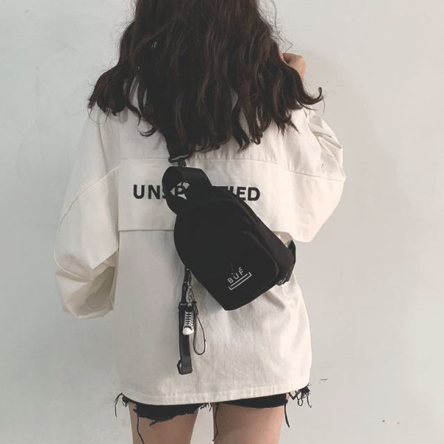 This year's popular bags for women 2025 new fashion casual one-shoulder crossbody bag for students versatile canvas breast bag for men