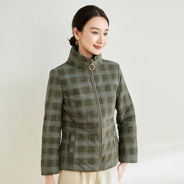 
Xiangmulan 2025 middle-aged and elderly mothers' fashionable plaid cotton coats, western style large size long-sleeved cotton coats for women