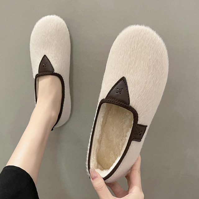Women's autumn and winter wear plus velvet 2025 new style one-legged confinement office hottest night and night cotton shoes