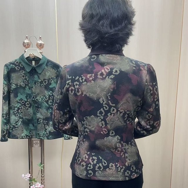 New autumn and winter women's velvet warm cardigan, middle-aged and elderly mother's top, lapel printed foreign style national style shirt