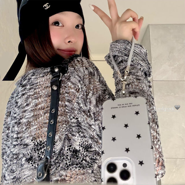 Yuri Park ins Korean style simple and fashionable full screen star lanyard 15 suitable for 17pro Apple 16ProMax mobile phone case iPhone16 all-inclusive 17 new 17Promax protective cover 13 women